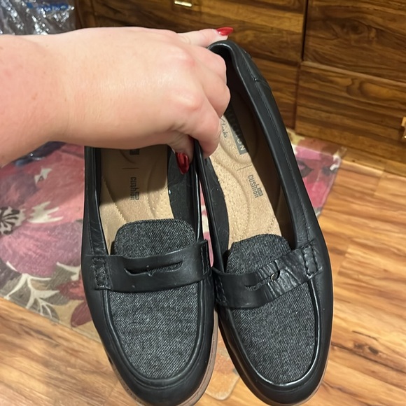 Clarks Women's Raisie Elletta Loafers. - Picture 11 of 12